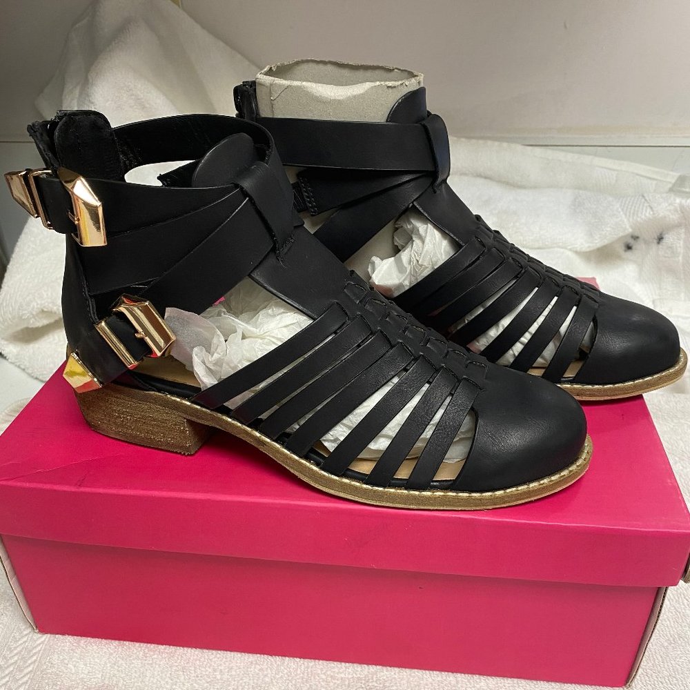 Catherine Malandrino Black Strap Sandal